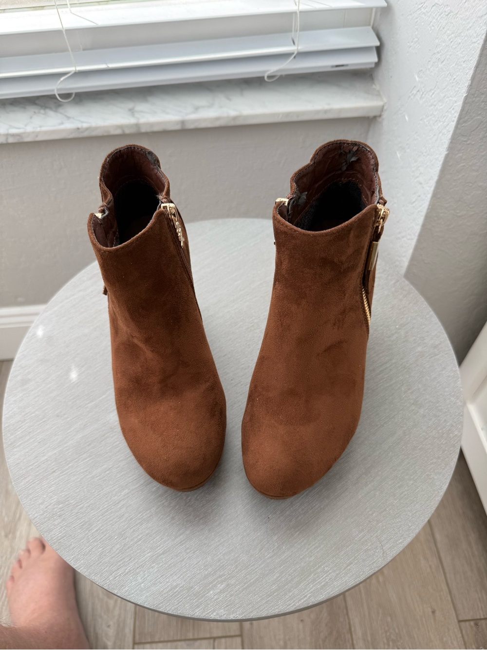 Xti Euro Brown Faux Suede Block Heel Ankle Booties EU 37 US 6.5 7